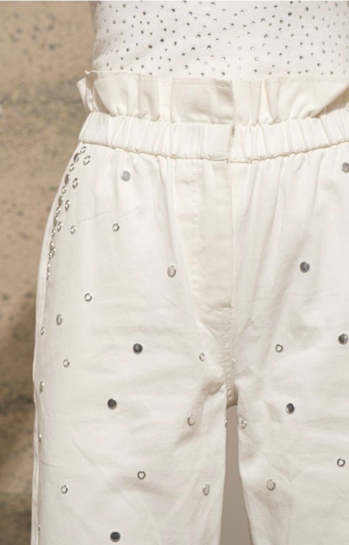 Studded Pants- Poder con Estilo