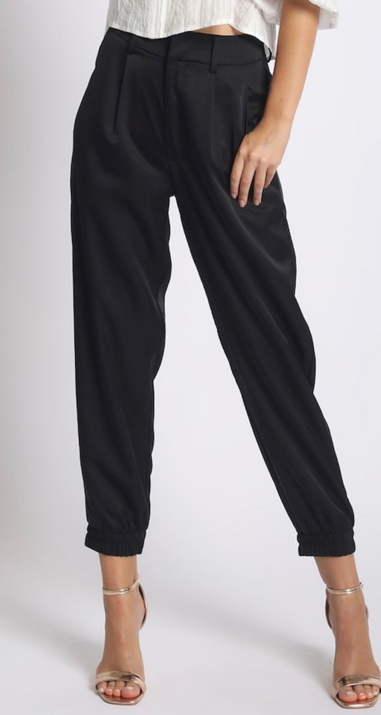 Pantalon jogger negro satin